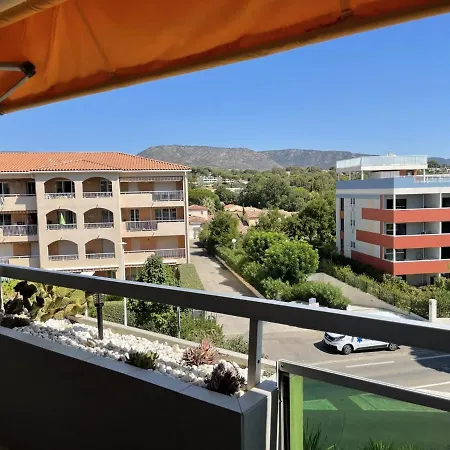 - 25m2 Avec Balcon - 4p Апартаменты