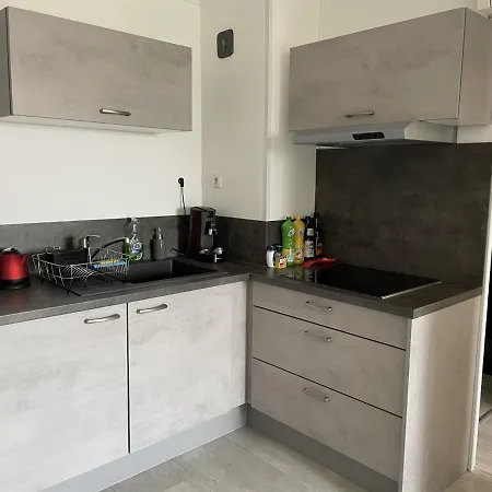 Апартаменты - 25m2 Avec Balcon - 4p