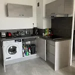 - 25m2 Avec Balcon - 4p * Bormes-les-Mimosas