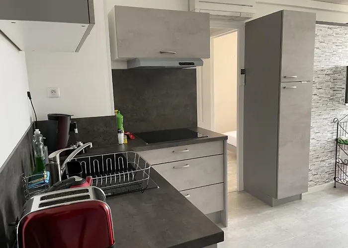 - 25m2 Avec Balcon - 4p Appartement *
